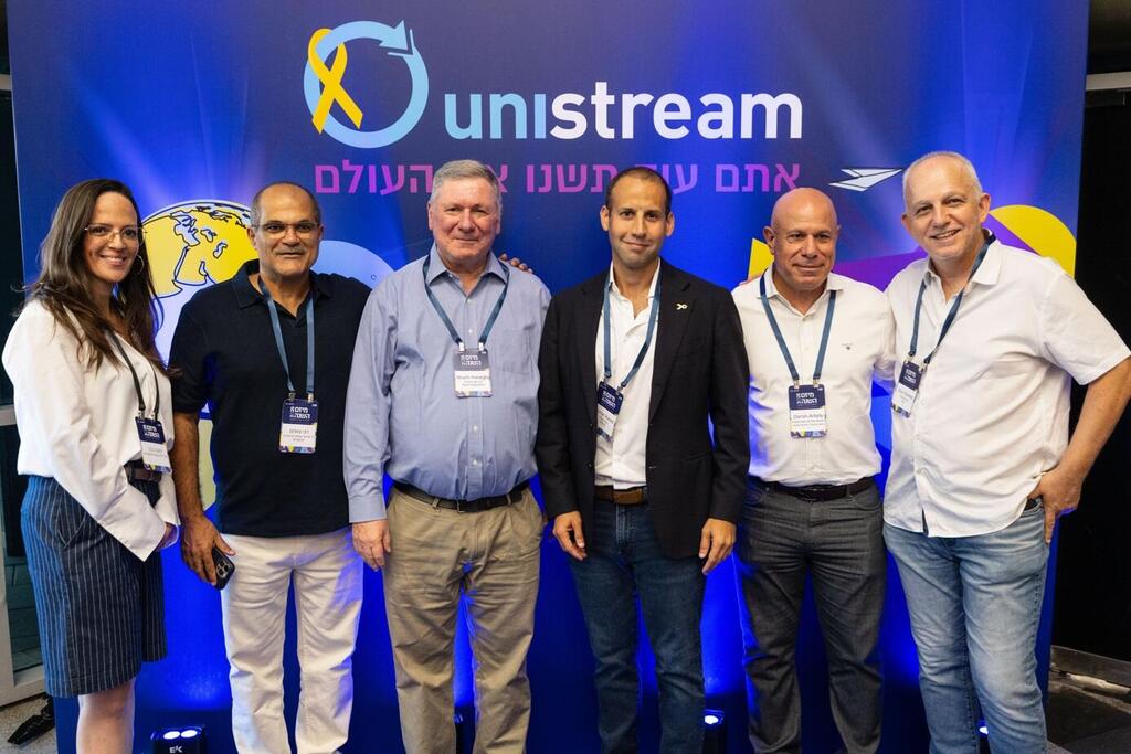 יוניסטרים 2025 דרור שקד סמנכ"ל פיתוח עסקי בWIX, דורון ארבלי יו"ר חברת החשמל, תומר ראב"ד יו"ר קבוצת בזק, נועם הנגבי יו"ר בנק הפועלים, רוני צארום מייסד ויו"ר יוניסטרים ויפעת בכור מנכ"לית יוניסטרים