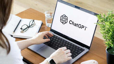 ChatGPT from OpenAI (Photo:aileenchik/Shutterstock) צ'ט גיפיטי ChatGPT from OpenAI