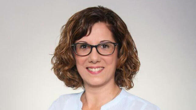 פרי לוי, מלווה חברות, מרצה ומנחה סדנאות בתחום חוויית לקוח ודאטה בדיגיטל