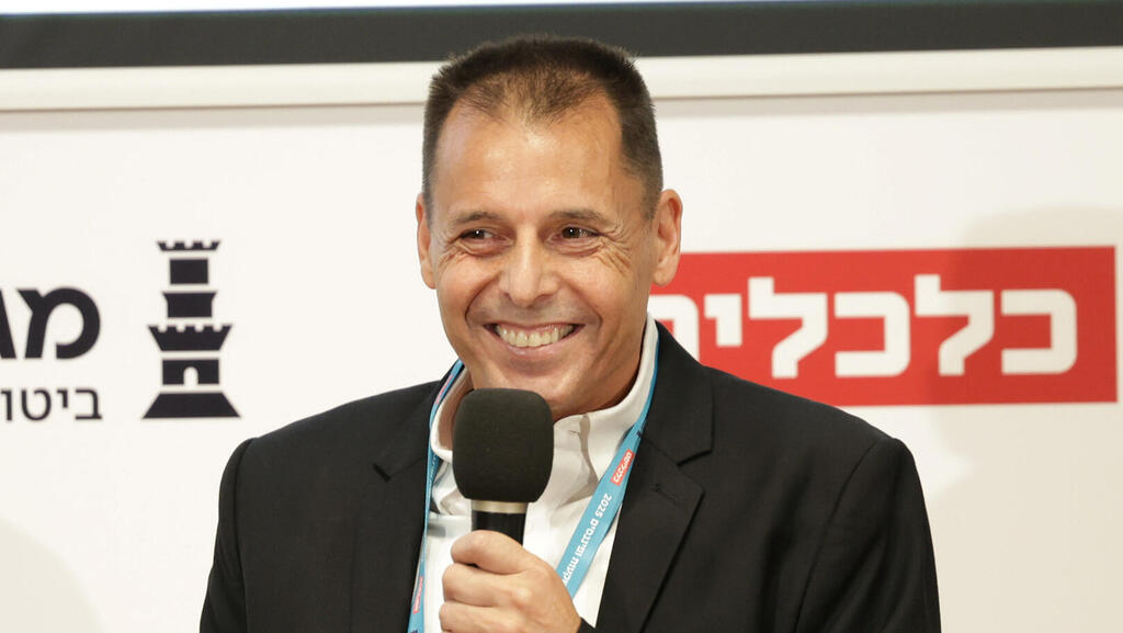 כנס השקעות ופיננסים -  רונן אגסי מנכ"ל מגדל