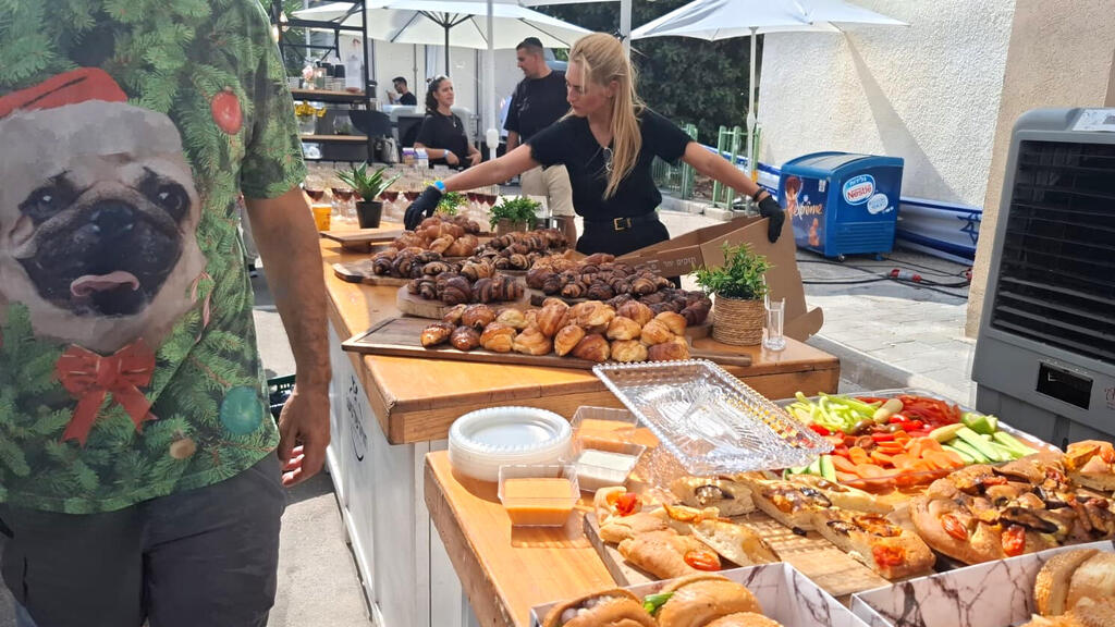 מהומה ב טקס הריסה מבנים שנפגעו מ טיל איראני חולון 2