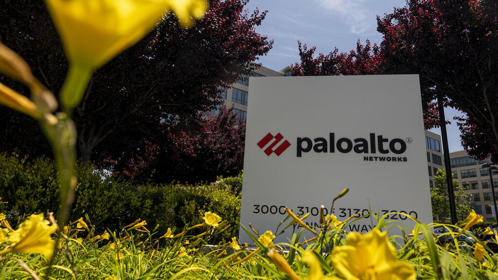 מטה פאלו אלטו בסנטה קלרה קליפורניה