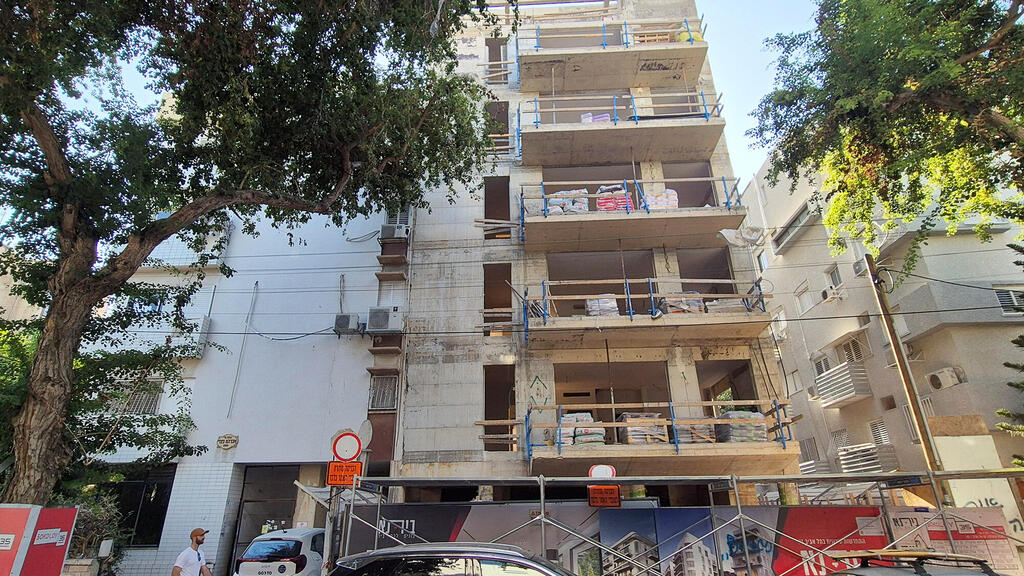 התחדשות עירונית. "עצם העובדה שמפקיעים את השליטה על מה שקורה ביישוב זה בעייתי" (צילום: אוראל כהן) התחדשות עירונית בניין פינוי בינוי רחוב י.ל פרץ 20 ו 22 תל אביב