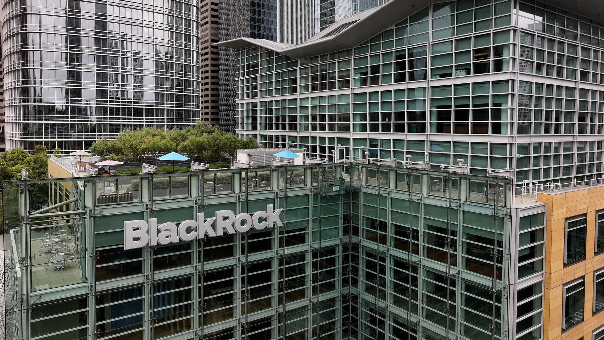 מטה בלאקרוק Blackrock סן פרנסיסקו