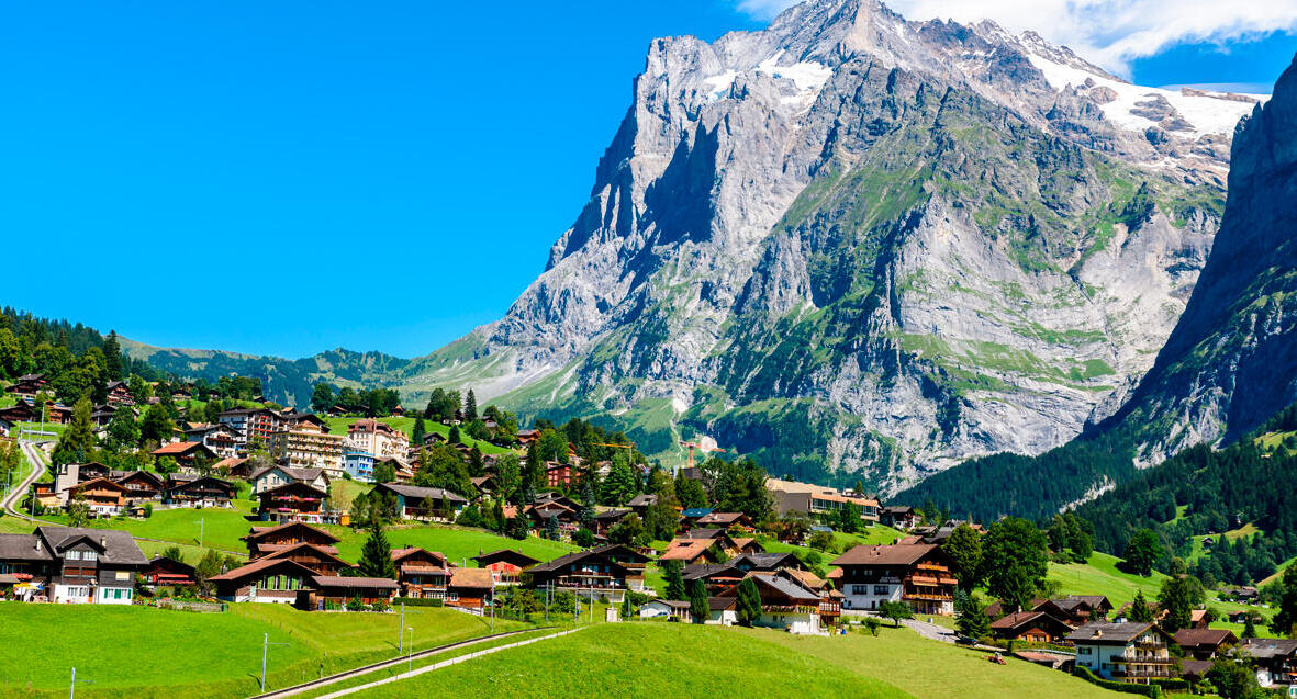 פוטו העמקים היפים בעולם שווייץ  Grindelwald