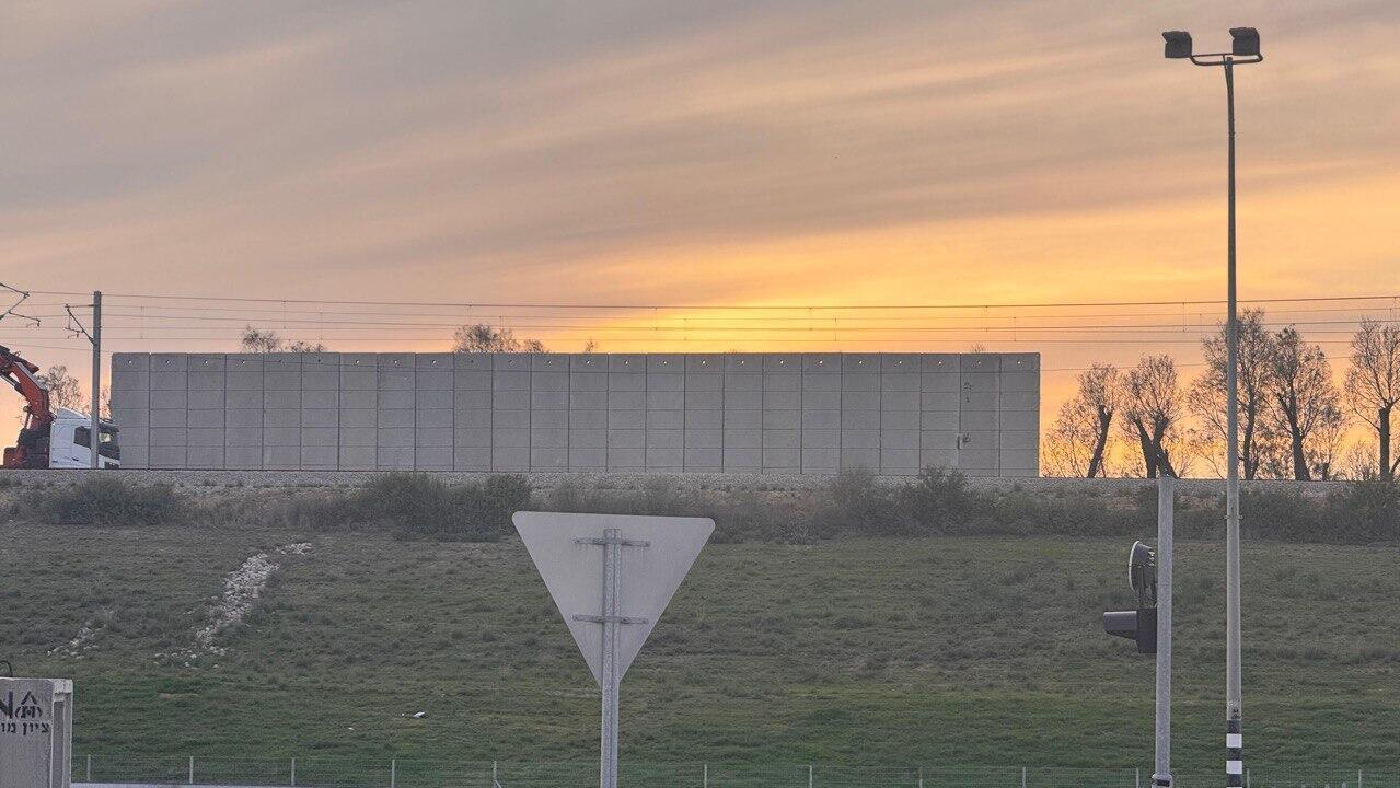 מיגון מסילת הרכבת בעוטף