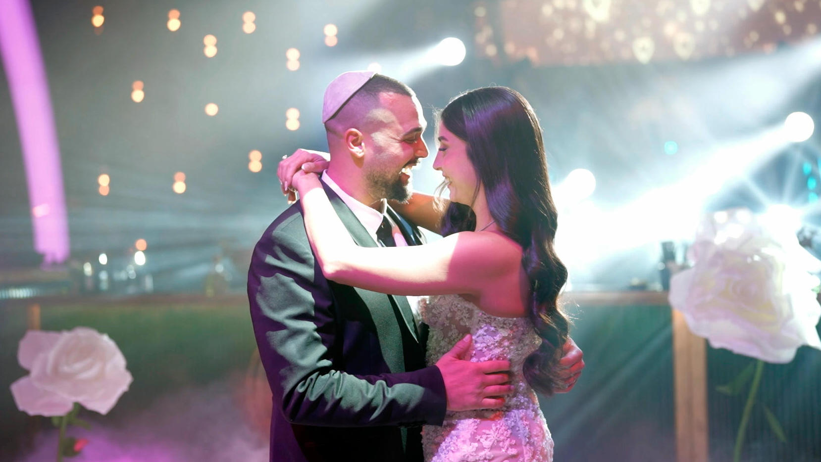 פנאי סדרת הדוקו ריאליטי ארבע חתונות 