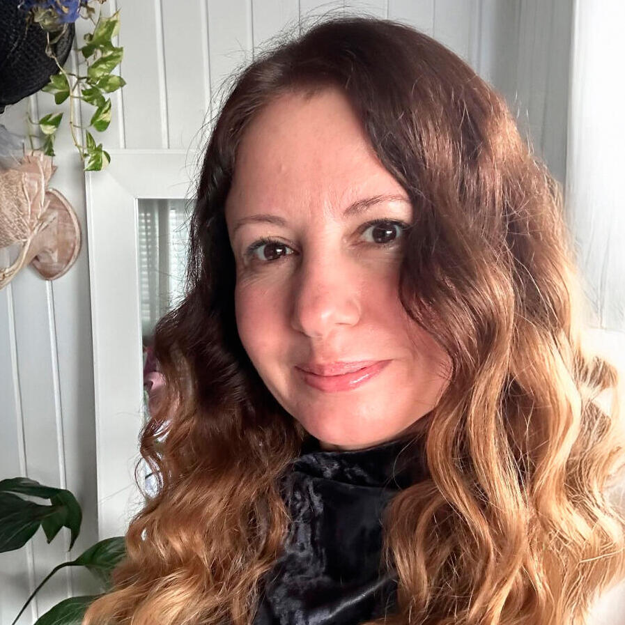 אוסנת חאג' יחיא חוקרת AI בחברת Intuit