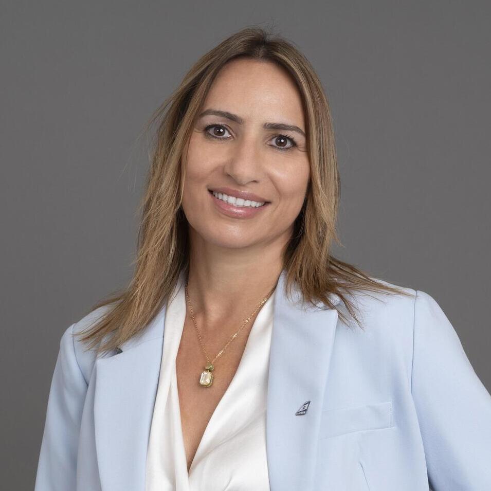 מגזין 100 משפיעים ומשפיעות 2025 דינה בן טל גננסיה מנכ"לית אל על 