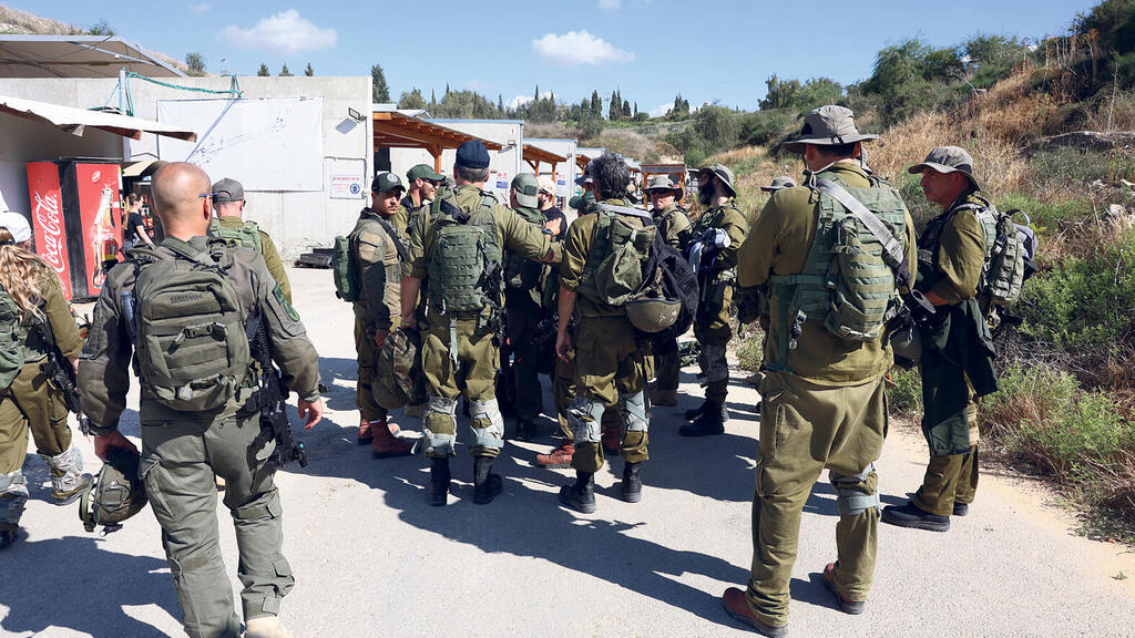 חיילים חיילי מילואים באימון