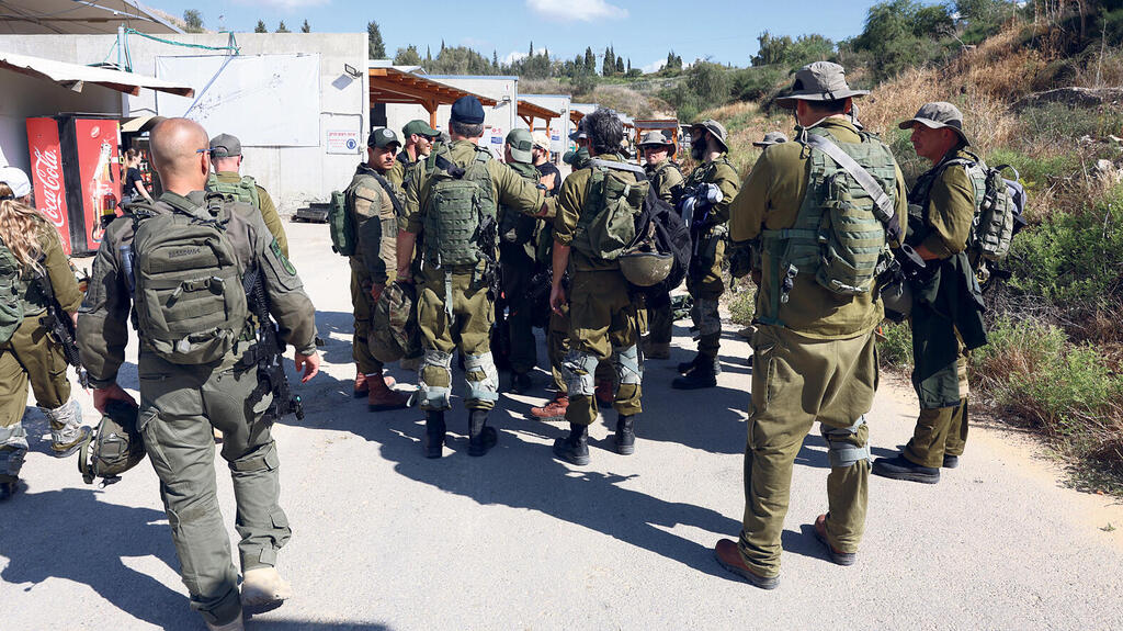 חיילים חיילי מילואים באימון