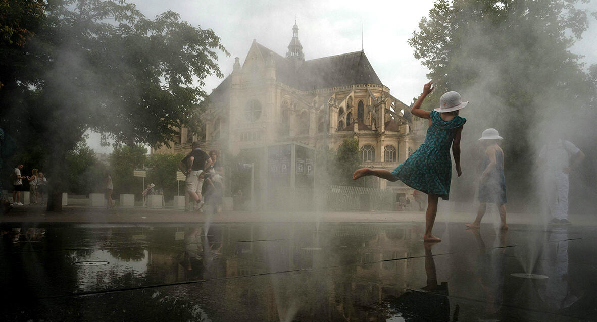 פוטו גל חום אוגוסט מזרקה פריז 