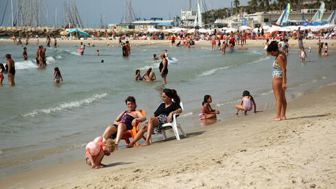 ביוזמת ש"ס: חוף מופרד חדש יוכרז בתל אביב והרצליה