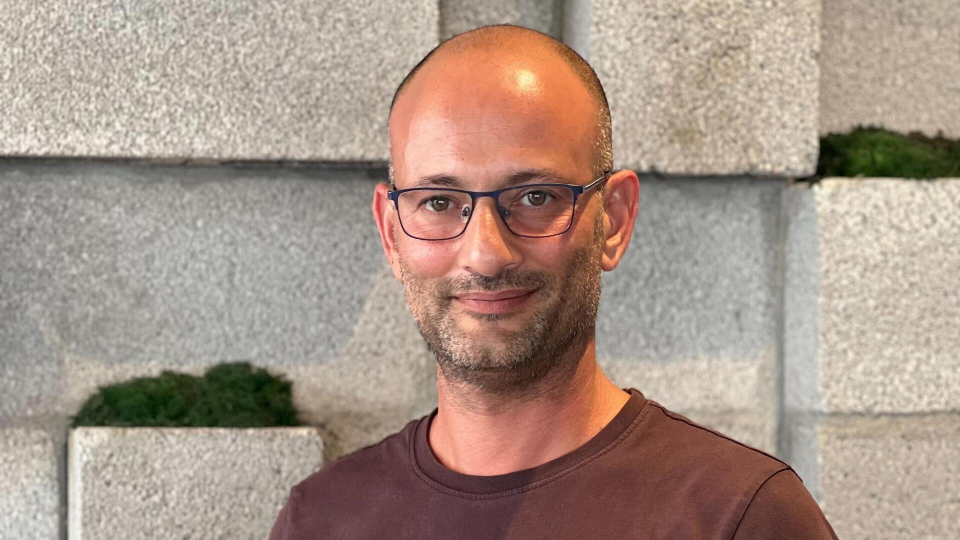 עומר אליעז מנהל קבוצת SEO בפייבר