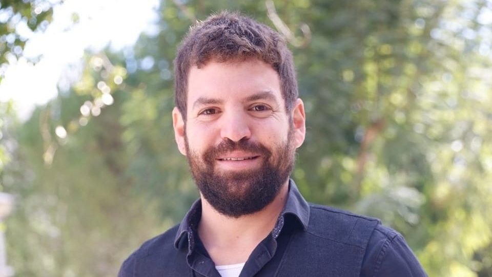 מתן סגל מנהל תוכנית "בועטים את האלימות והגזענות מהמגרשים"