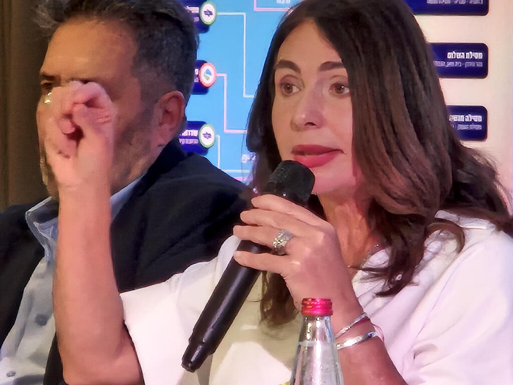 רגב במסיבת העיתונאים השבוע. שיהיו שרים לראותם בלבד, ויעזבו אותנו במנוחה