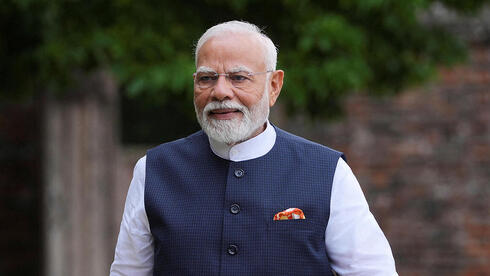 המשחק הכפול של הודו: בריתות במערב לצד חיבוק חם מאיראן בהורמוז