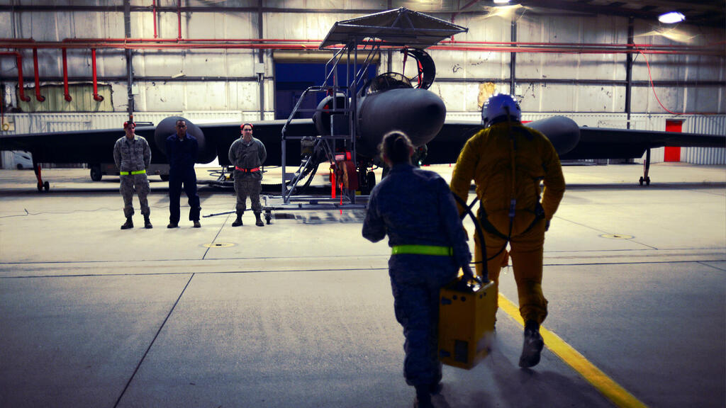 הקברניט מטוס ריגול U2