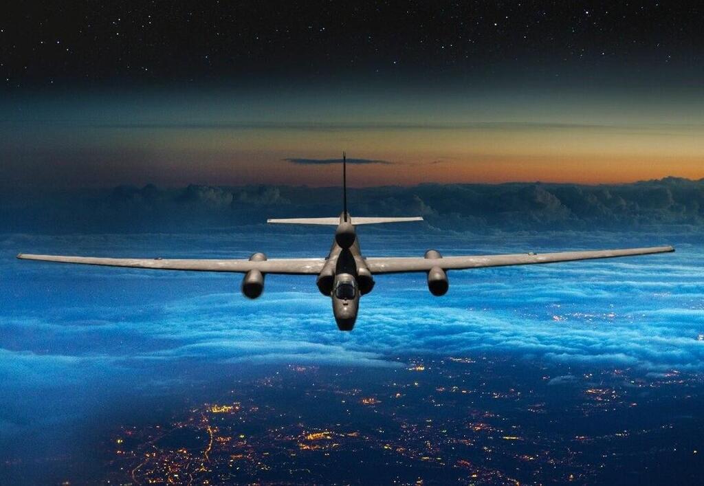 מטוס ריגול U2 הקברניט