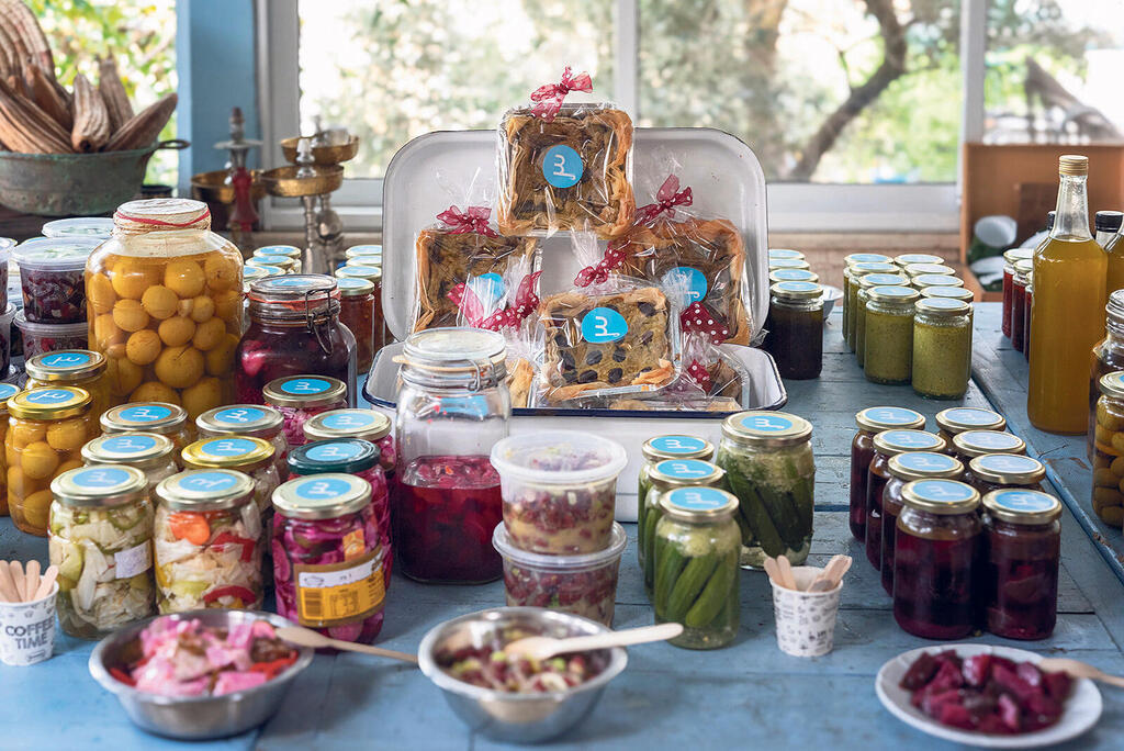 פנאי מוצרים של לילה ו חמודי חבשי