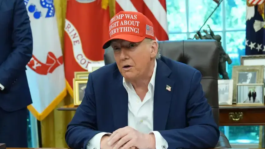 טראמפ מכריז על רכישת 10% מ אינטל 11.8.25