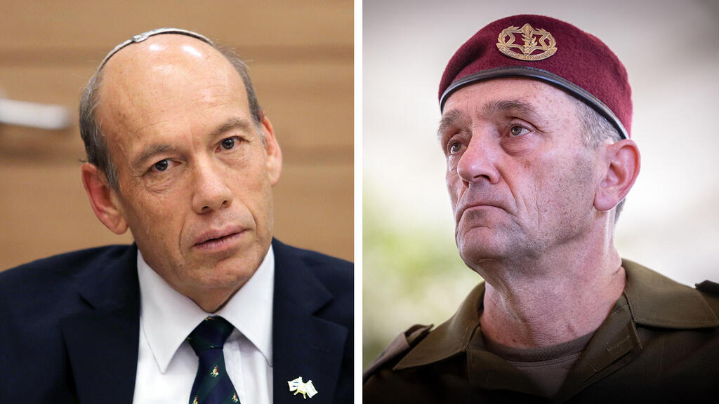 מימין הרמטכ”ל לשעבר הרצי הלוי ומבקר המדינה מתניהו אנגלמן