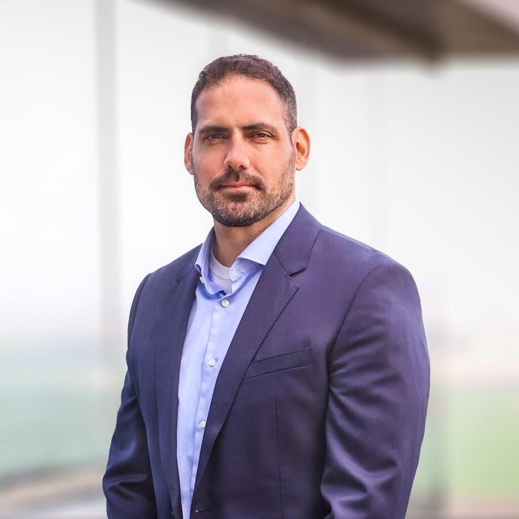 ד"ר יוסי נתן, ממייסדי ForSight Robotics, נשיא החברה והמנהל הרפואי הראשי שלה