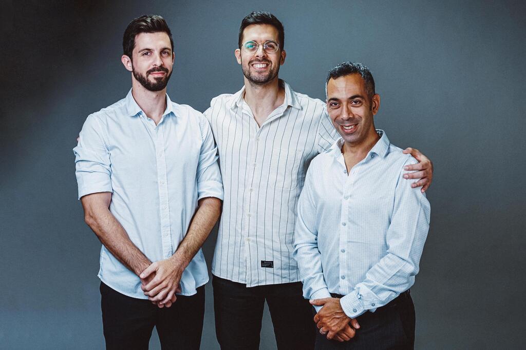 מימין צח ברקי דור אברמוב ועידן פרבר