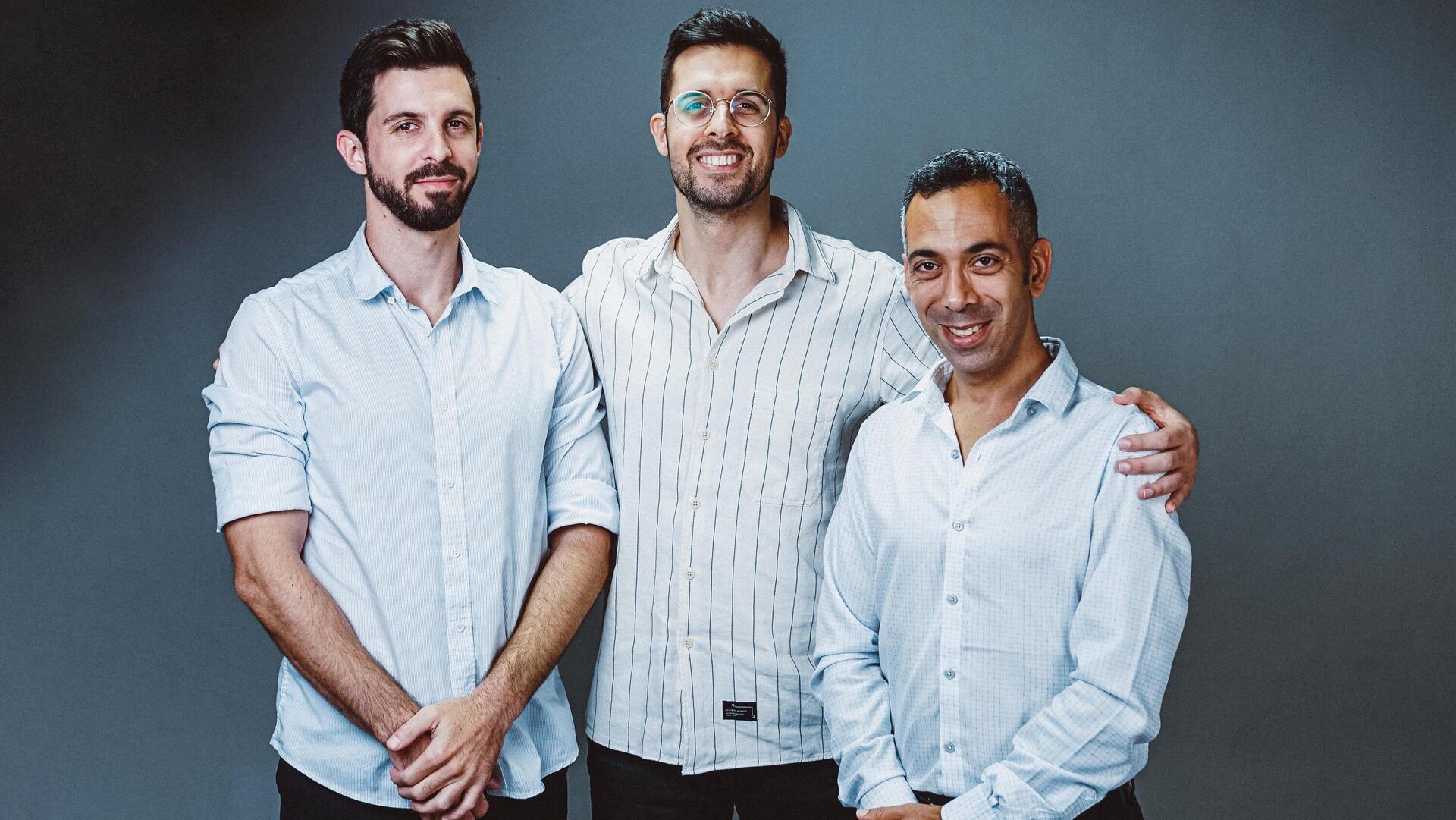 מימין צח ברקי דור אברמוב ועידן פרבר