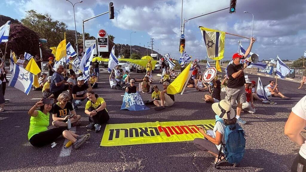 חסימת כביש 4 ב יום ההזדהות הלאומי 26.8.25
