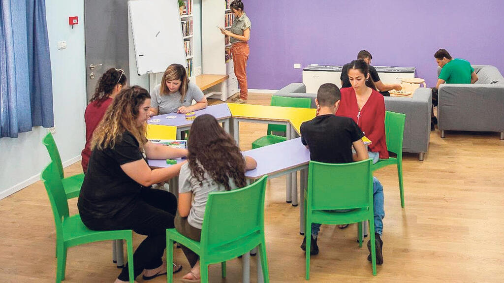 פעילות עמותה בחינוך המיוחד (צילום: באדיבות אלומות אור) פעילות עמותה ב חינוך המיוחד