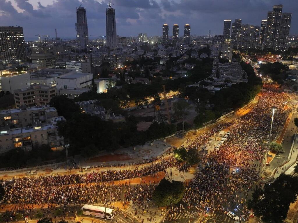 עדה סבידור מרכז ל כיכר החטופים תל אביב משפחות חטופים יום מחאה