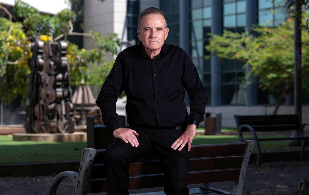 עמוס שפירא יו"ר ועדת שפירא