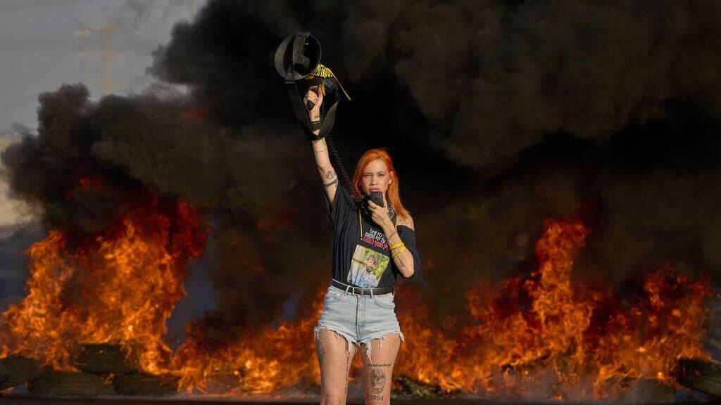 מחאות ושריפת צמיגים 26.8.25