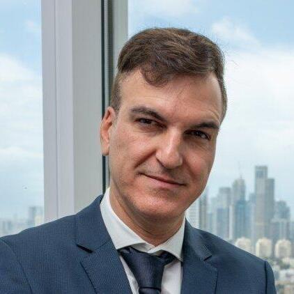 אלון חבר משנה למנכ"ל וסמנכ"ל כספים אפי קפיטל