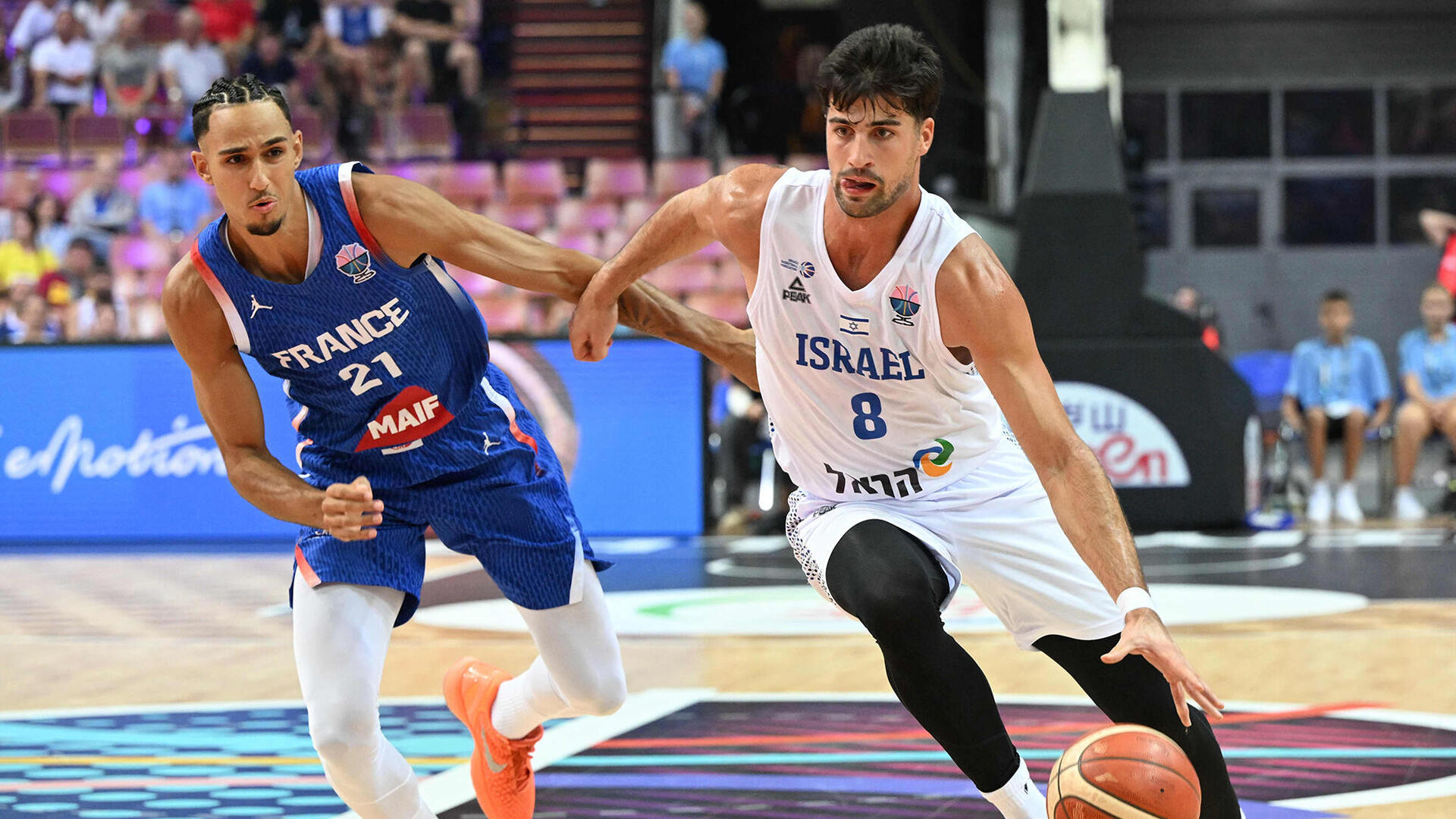 משחק כדורסל אליפות אירופה בין ישראל ו צרפת