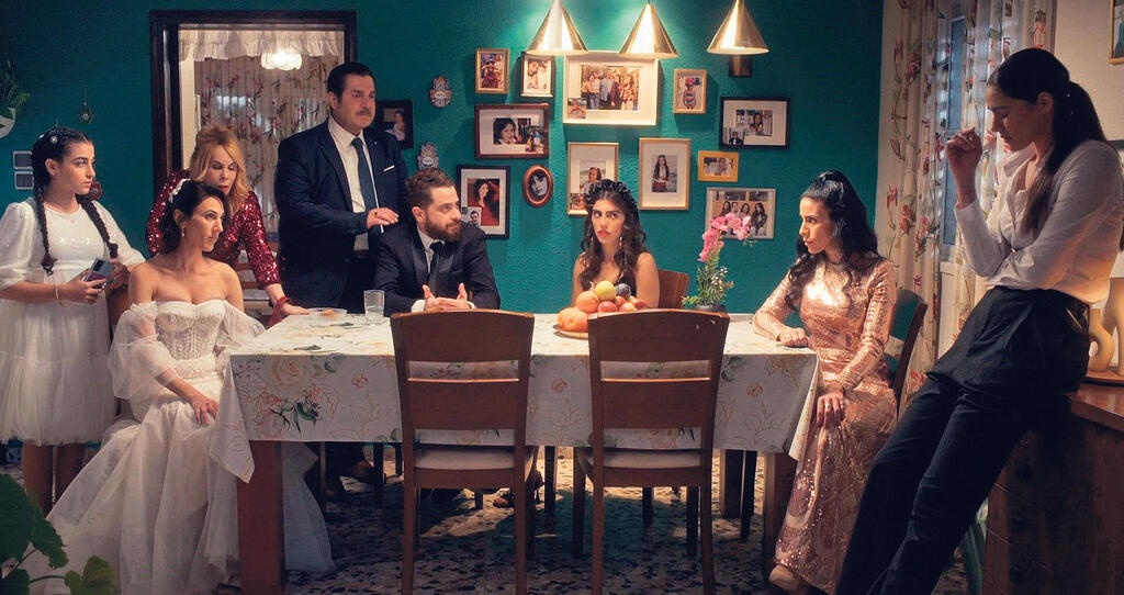 "חזי ובניו". סדרה מלאת תנופה, דמויות מעולות ושחקנים מצוינים (צילום: באדיבות HOT ו-NEXT TV) מתוך הסדרה חזי ובניו פנאי