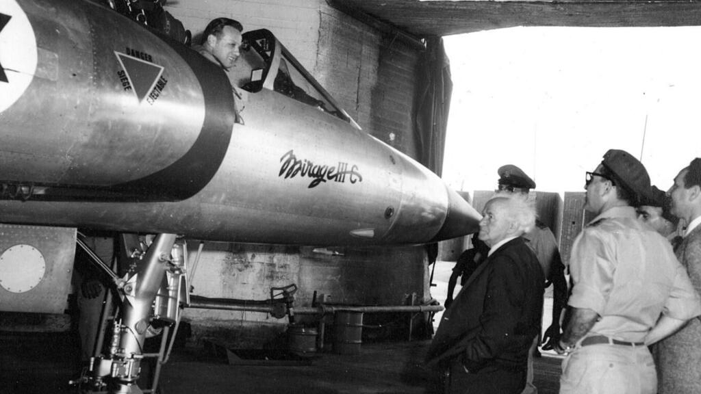 הקברניט מטוס קרב חיל האוויר הישראלי 11