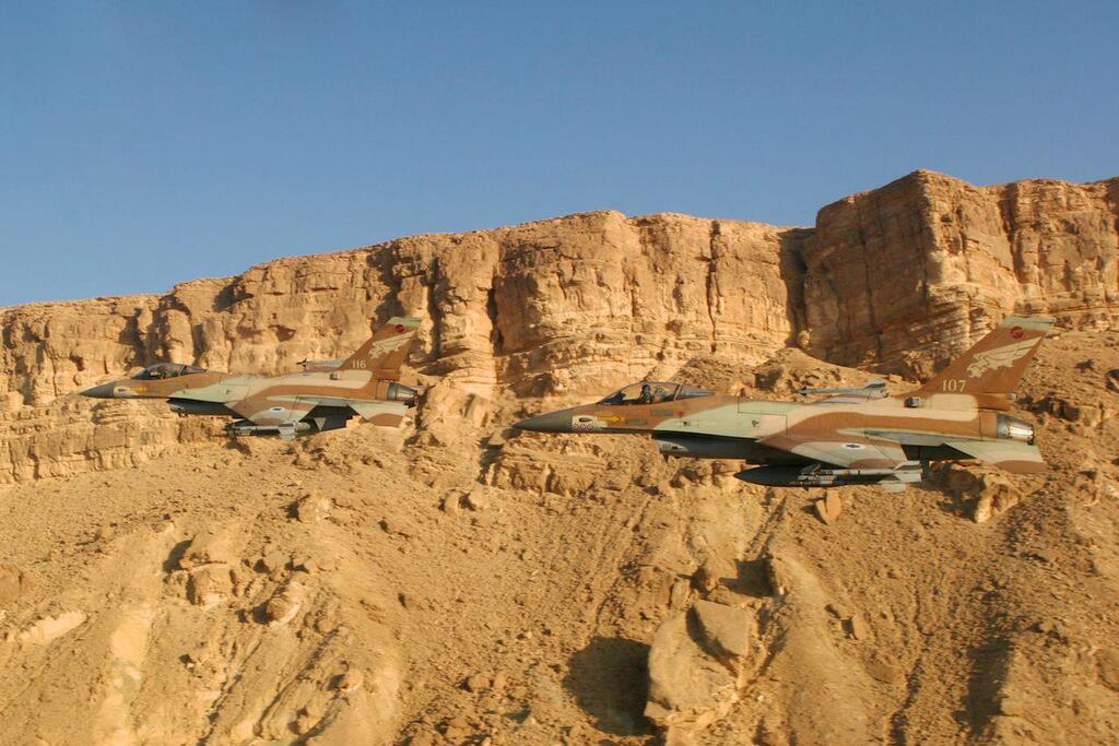 הקברניט מטוס קרב חיל האוויר הישראלי 14