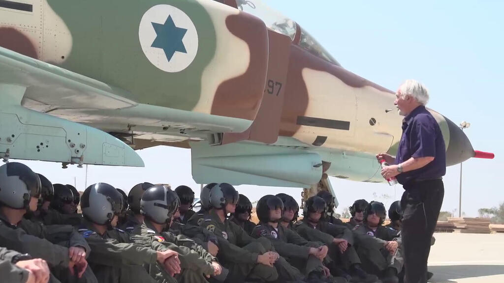 הקברניט מטוס קרב חיל האוויר הישראלי 8