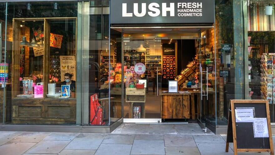 חנות קוסמטיקה לאש Lush ניוקאסל בריטניה