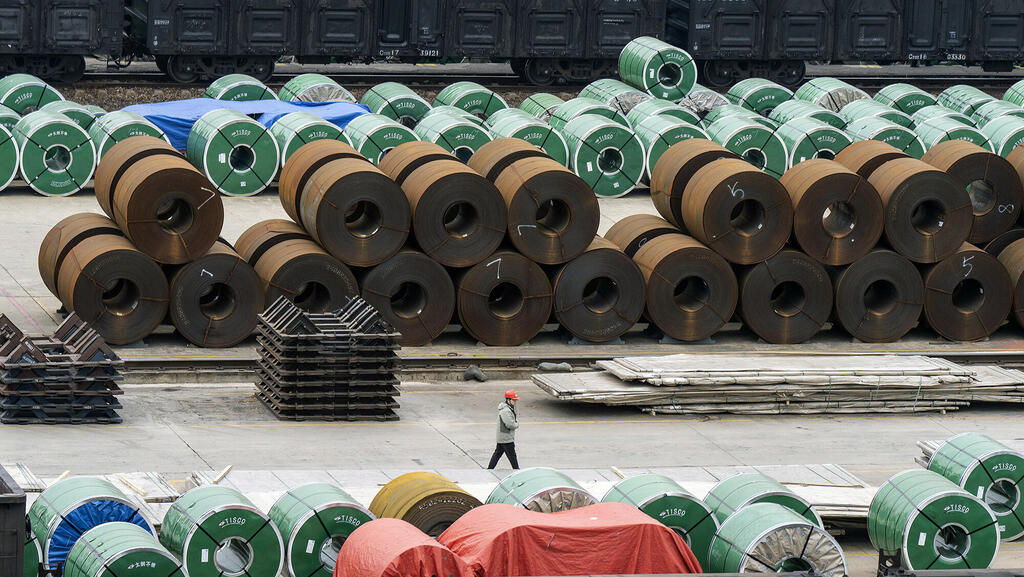 מפעל אלומיניום בסין (צילום: Bloomberg) מפעל אלומיניום ב סין