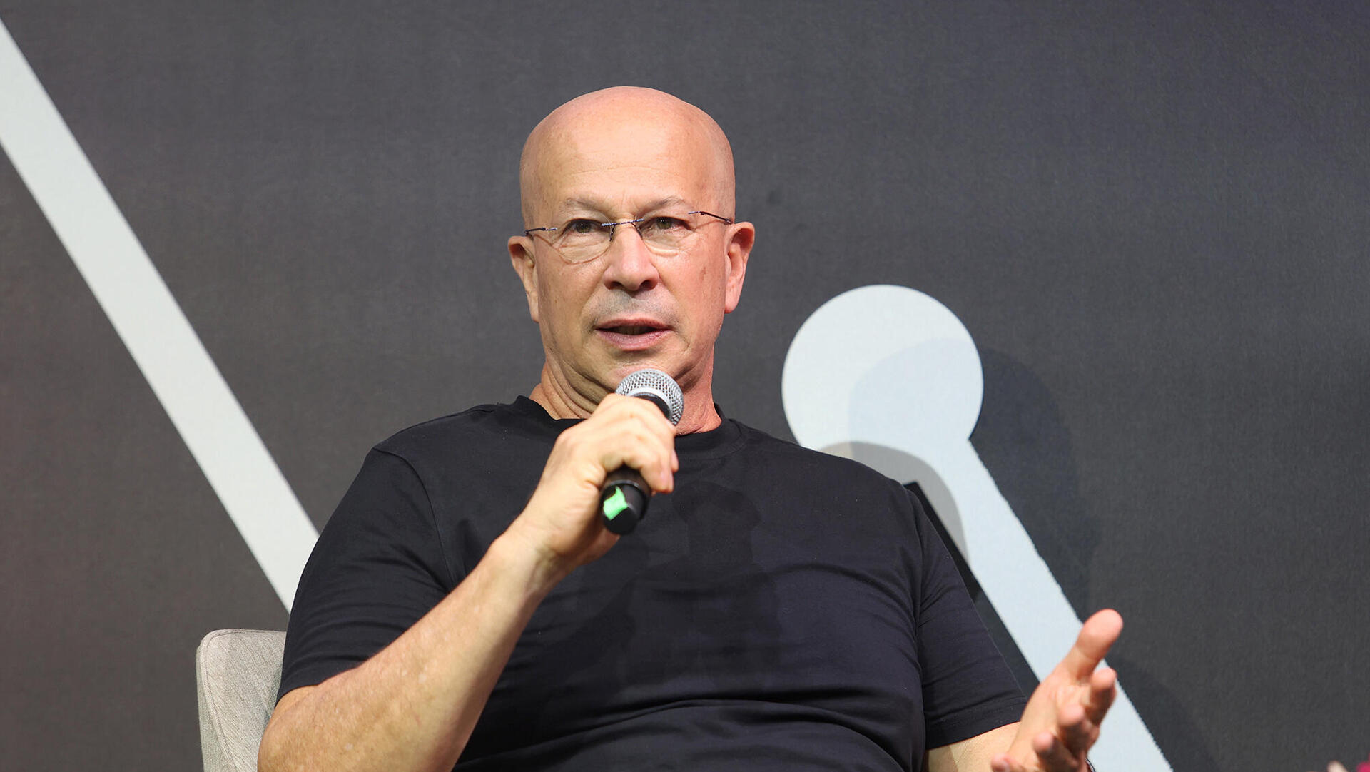 כנס AI - יובל טל יזם מייסד ונשיא Payoneer ומנכ"ל ומייסד Linguana