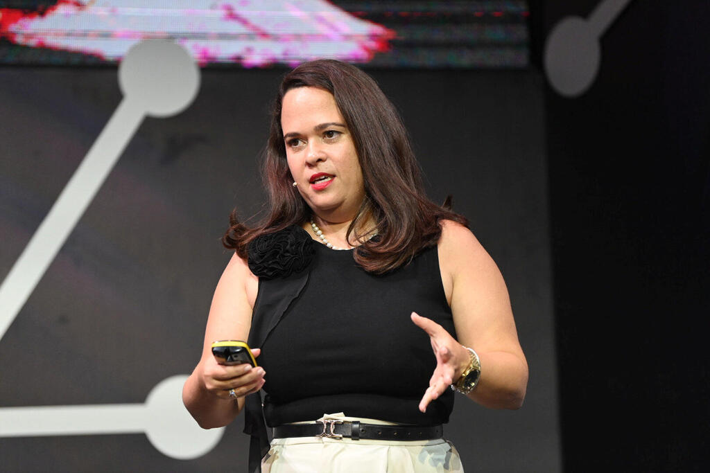 כנס AI - ד"ר לירן ענתבי VP Strateg Shifters AI וחוקרת בכירה אוניברסיטת תל אביב