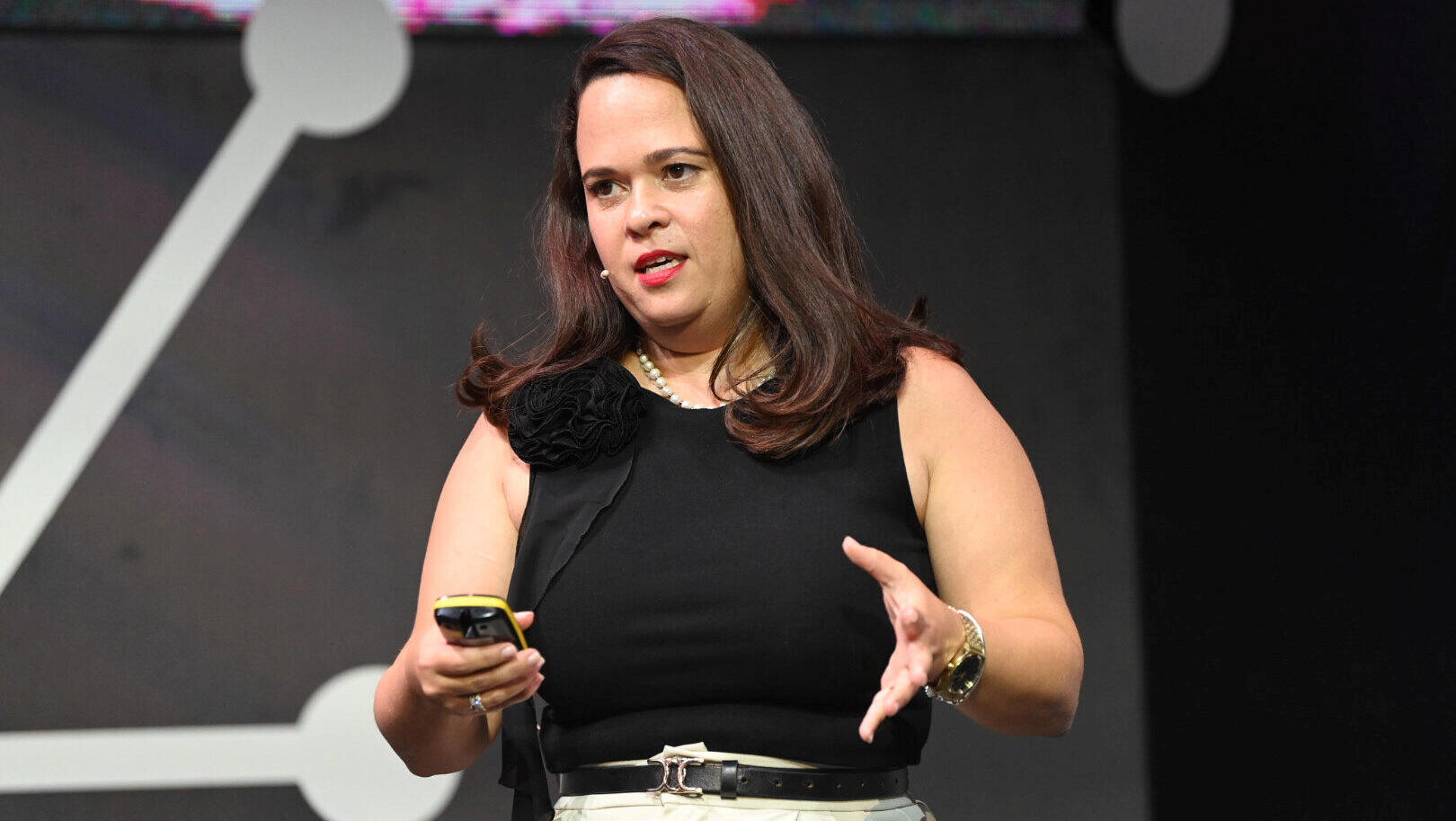 כנס AI - ד"ר לירן ענתבי VP Strateg Shifters AI וחוקרת בכירה אוניברסיטת תל אביב