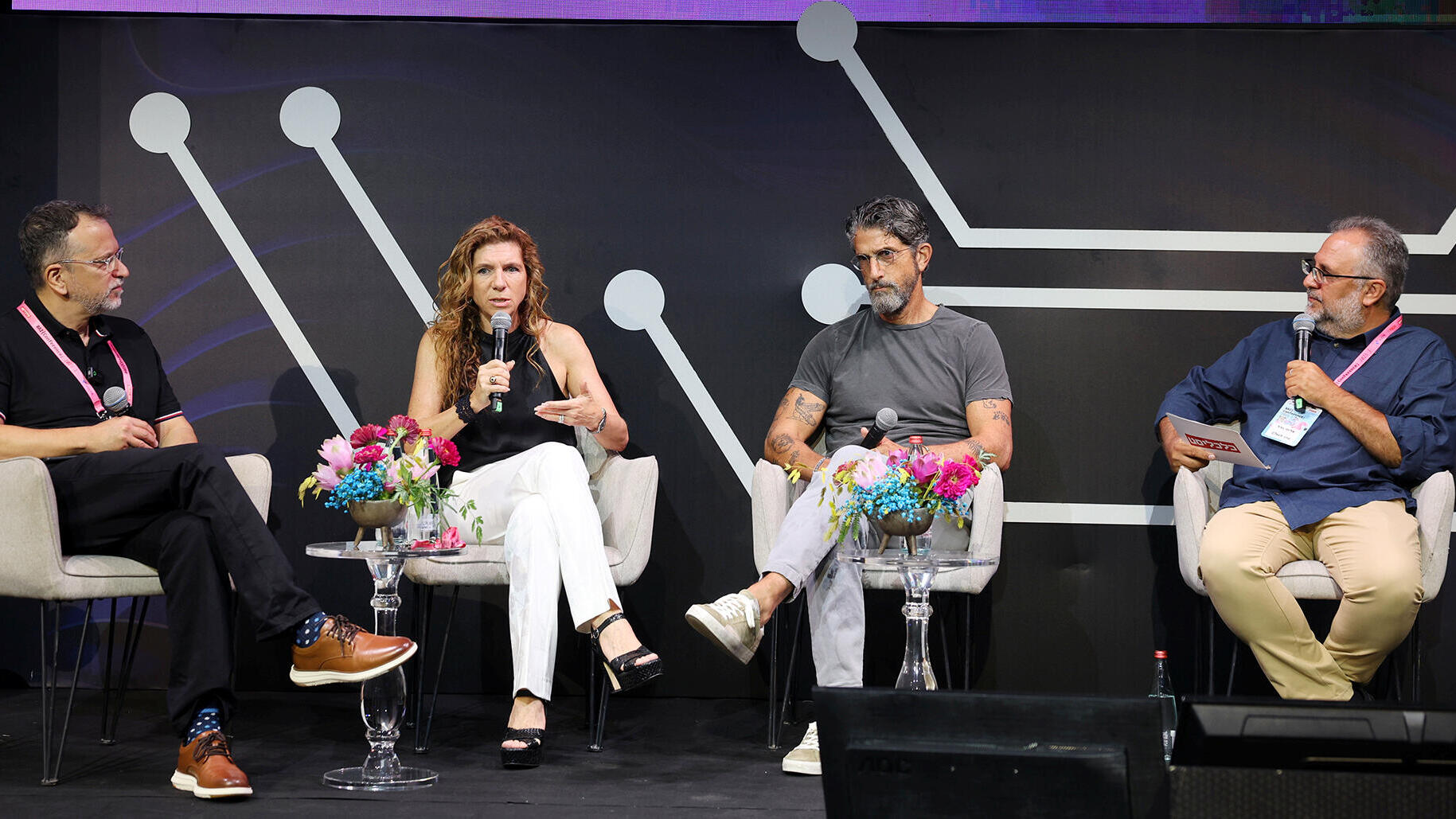 כנס AI - פאנל המרוץ להטמעת AI בארגונים - מימין אליחי וידל מגיל רוזן אורנה קליינמן ו רן אילני