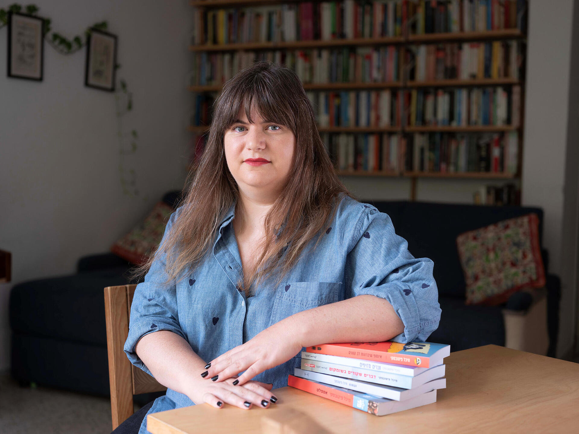 הסופרת מיכל פיטובסקי פנאי