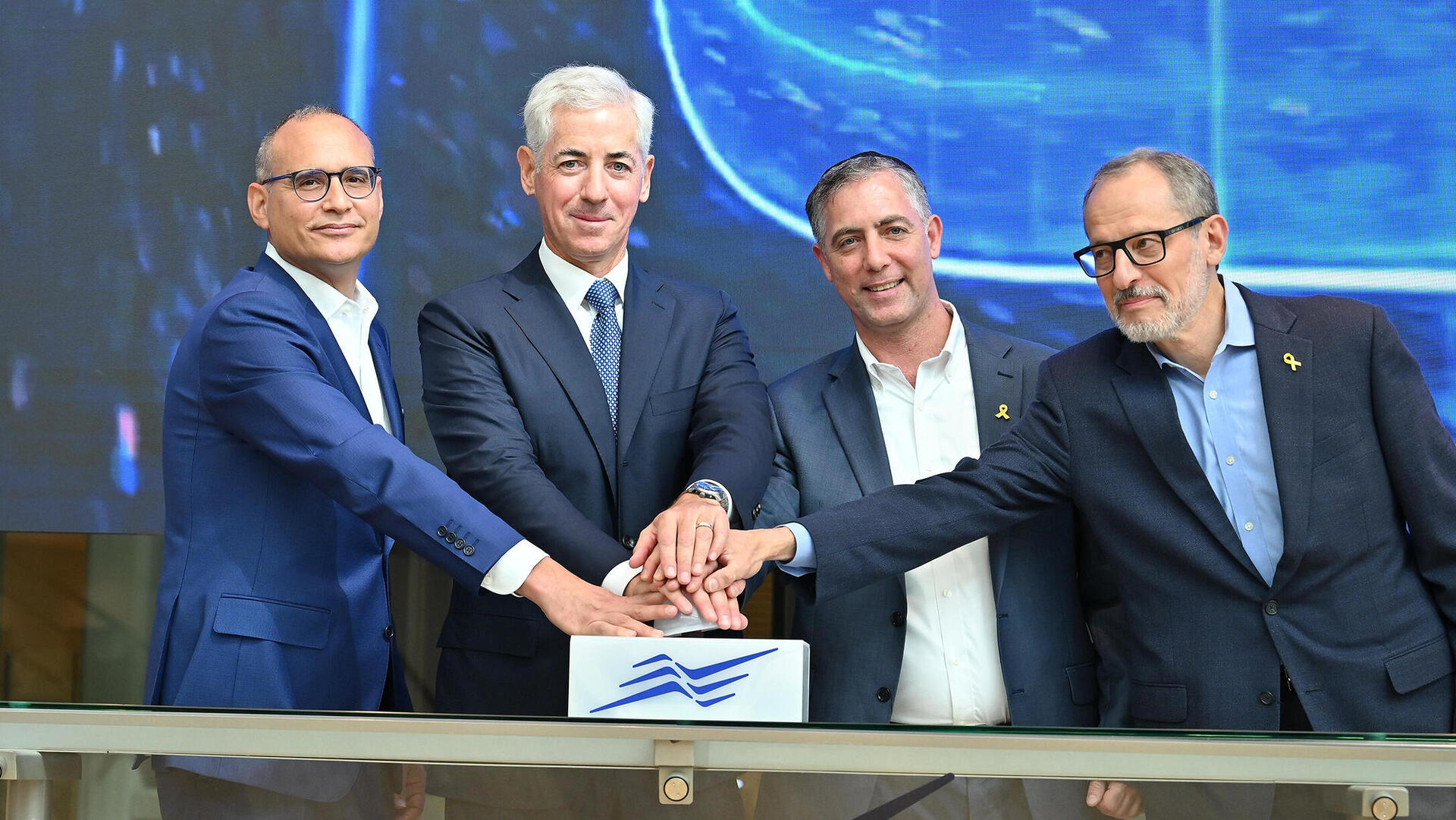 פתיחת מסחר בבורסת תל אביב פרופ' יוג'ין קנדל יו"ר דירקטוריון הבורסה ספי זינגר יו"ר רשות ני"ע ביל אקמן מנכ"ל קרן Pershing Square Capital Management L.P ו איתי בן זאב מנכ"ל הבורסה