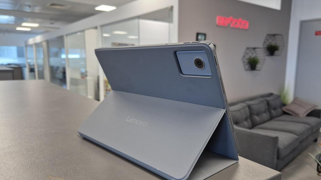 טאבלט Lenovo Idea Tab מצלמה
