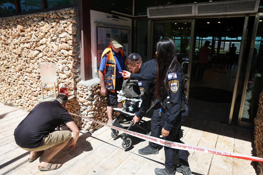 צילום: REUTERS/Ronen Zvulun זירת הפיגוע 2 במלון ב צובה 12.9.25